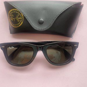 Ray-Ban Justin Classic Sunglasses with Black Frame